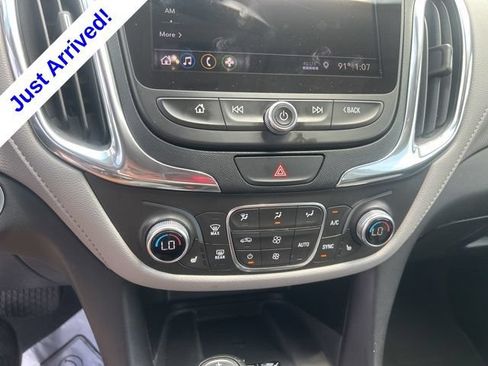 Used 2019 Chevrolet Equinox Premier FWD image 25