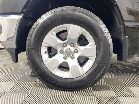 Used 2022 RAM 1500 Big Horn AWD/4WD image 11