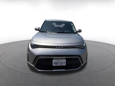Used 2025 Kia Soul LX w/ LX Technology Package FWD image 4