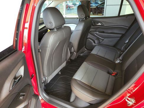 New 2026 Chevrolet Trax LT w/ Driver Confidence Package FWD image 6