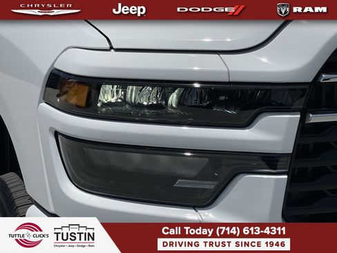 New 2026 RAM 2500 Big Horn AWD/4WD image 7
