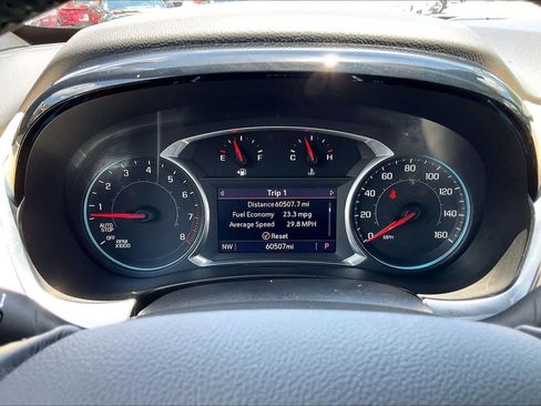 Used 2022 Chevrolet Traverse LT FWD image 20