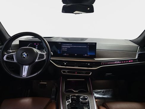 Used 2023 BMW X7 xDrive40i w/ Executive Package image 12