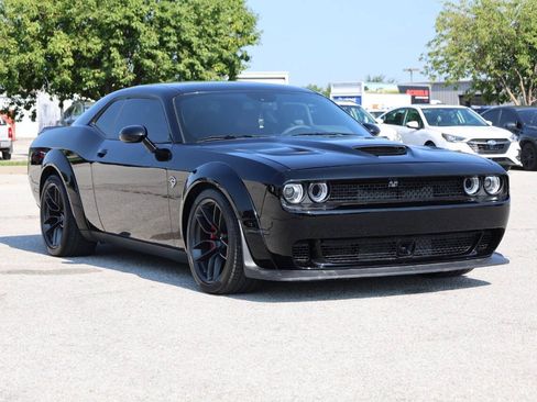 Used 2023 Dodge Challenger SRT Hellcat RWD image 4