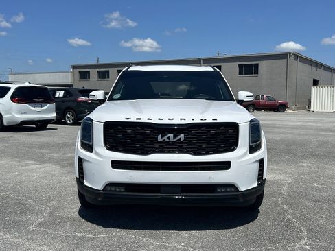 Used 2022 Kia Telluride SX w/ SX Prestige Package AWD/4WD image 3