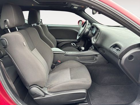 Used 2022 Dodge Challenger GT w/ Blacktop Package image 10