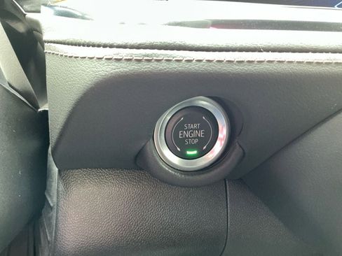 Used 2025 Chevrolet Tahoe High Country image 21