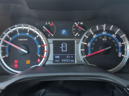 Used 2019 Toyota 4Runner SR5 Premium image 18