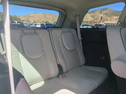 Used 2020 Lincoln Aviator Black Label Grand Touring w/ Class IV Trailer Tow Package image 21