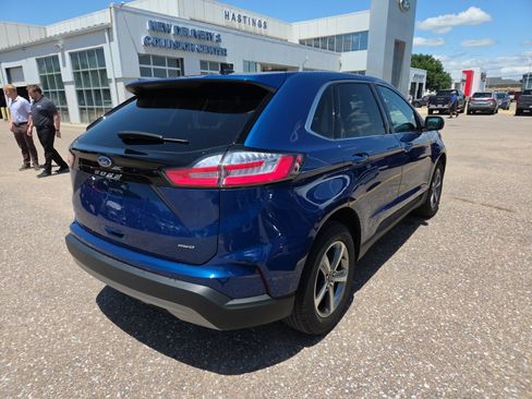 Used 2023 Ford Edge SEL w/ Convenience Package AWD/4WD image 5