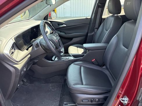 Used 2024 Buick Encore GX Sport Touring w/ Experience Buick Package FWD image 13