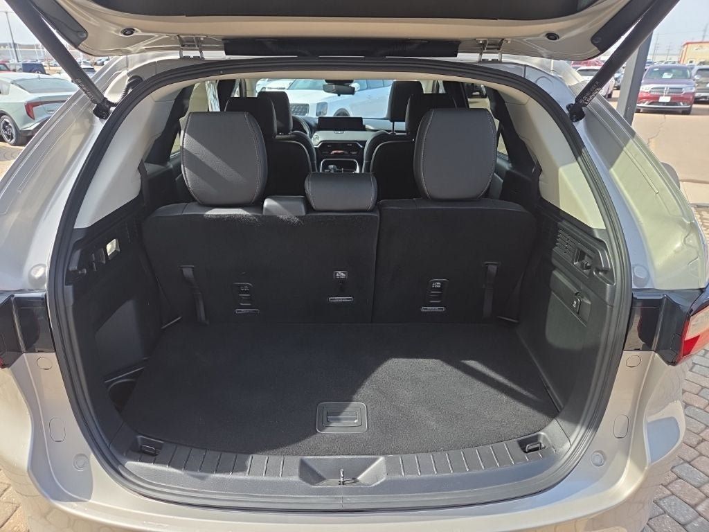 Used 2025 MAZDA CX-90 Plug-In Hybrid w/ Preferred AWD/4WD image 32