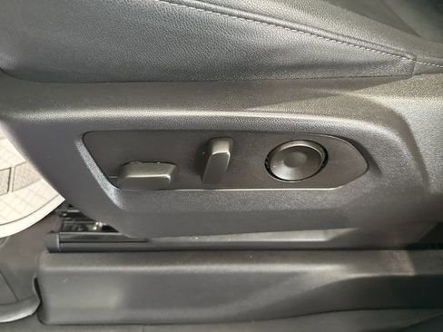 Used 2023 Chevrolet Silverado 1500 LTZ w/ Technology Package image 13