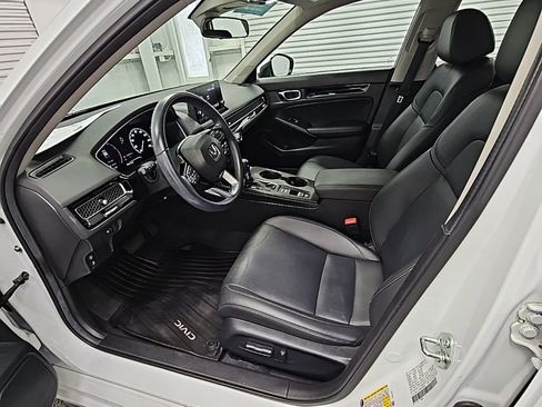 Used 2024 Honda Civic EX-L image 11