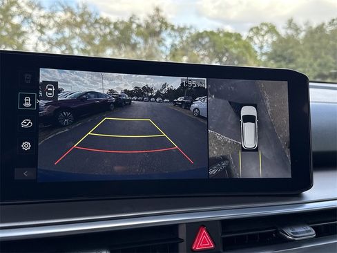 Used 2024 Kia Sorento SX image 37