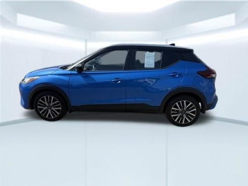 Used 2023 Nissan Kicks SV FWD image 10