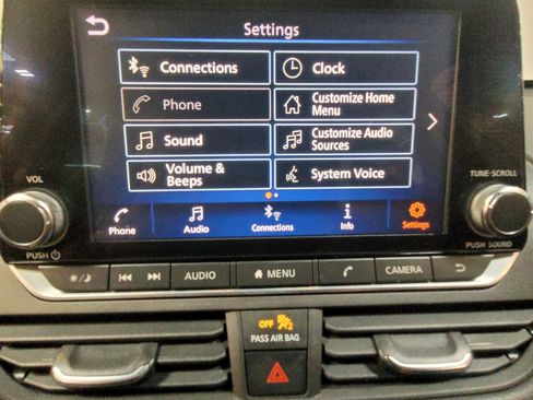 Used 2021 Nissan Altima 2.5 SV FWD image 25