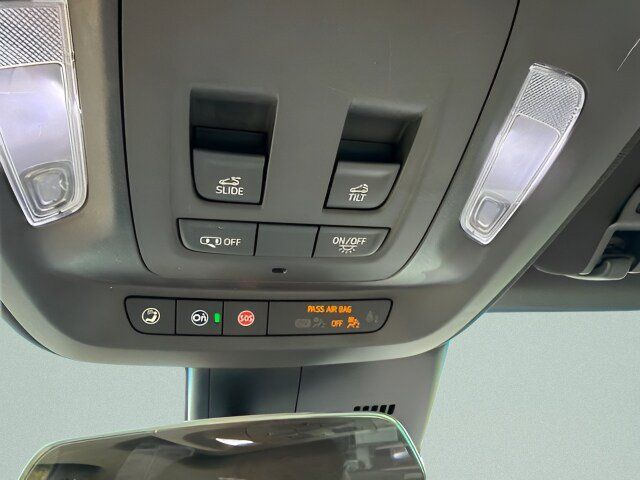 Used 2024 Cadillac CT4 Luxury w/ Sun And Sound Package RWD image 22
