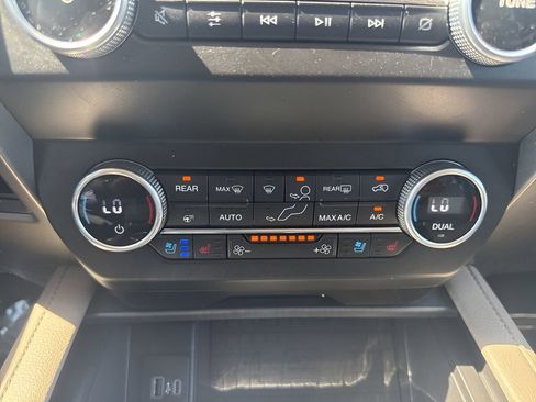 Used 2021 Ford Expedition XLT RWD image 20