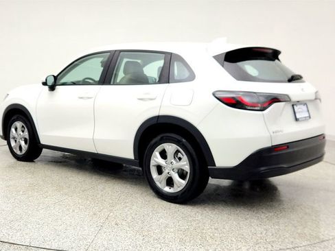 Used 2025 Honda HR-V LX image 7