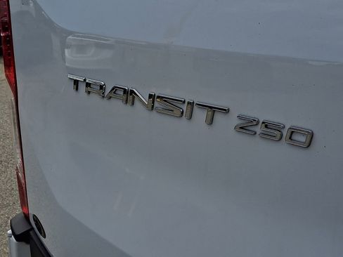 Used 2025 Ford Transit 250 Low Roof w/ Exterior Upgrade Package RWD image 34