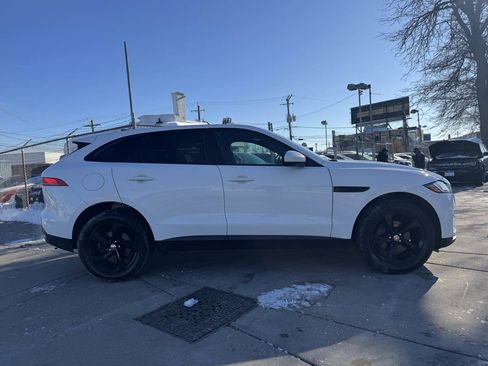 Used 2020 Jaguar F-PACE Premium image 4