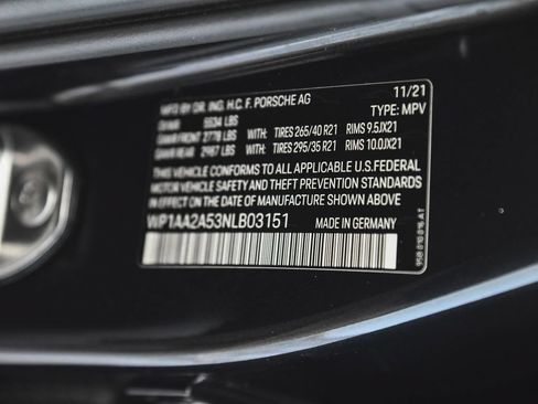 Used 2022 Porsche Macan AWD/4WD image 14