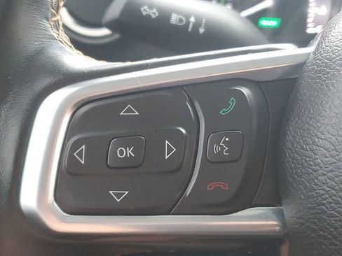 Used 2023 Jeep Wrangler Unlimited Sahara image 13