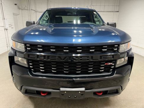 Used 2019 Chevrolet Silverado 1500 Custom Trail Boss w/ Custom Convenience Package AWD/4WD image 2