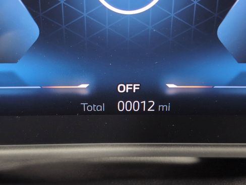 Used 2025 BMW 330i Sedan w/ Convenience Package image 26