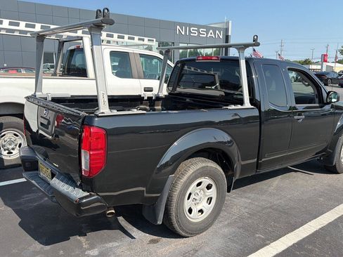 Used 2021 Nissan Frontier S RWD image 4