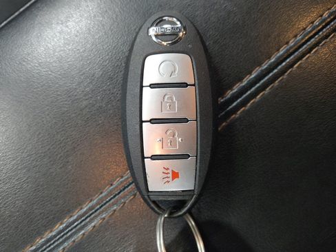 Used 2021 Nissan Sentra SR FWD image 32