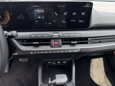 New 2026 Kia K4 FWD image 25
