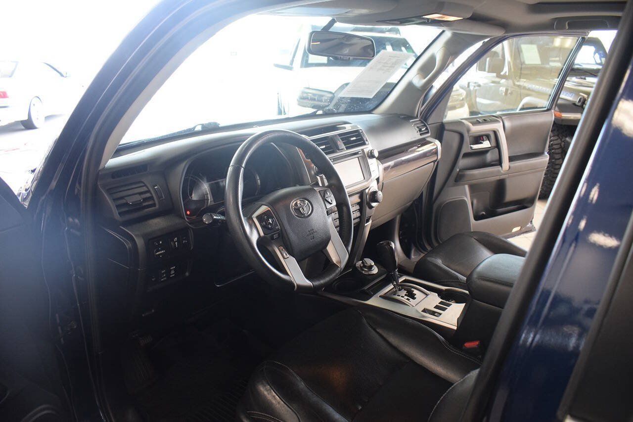 Used 2019 Toyota 4Runner Limited AWD/4WD image 20