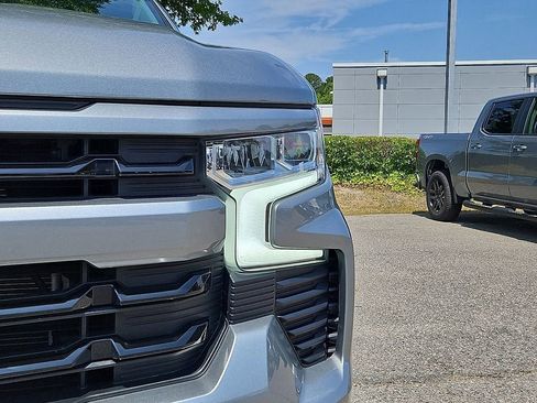 Certified 2025 Chevrolet Silverado 1500 RST w/ Convenience Package II AWD/4WD image 9