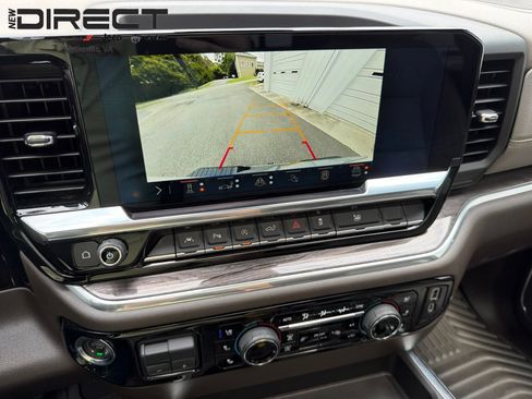 Used 2024 Chevrolet Silverado 1500 LTZ w/ Technology Package AWD/4WD image 22