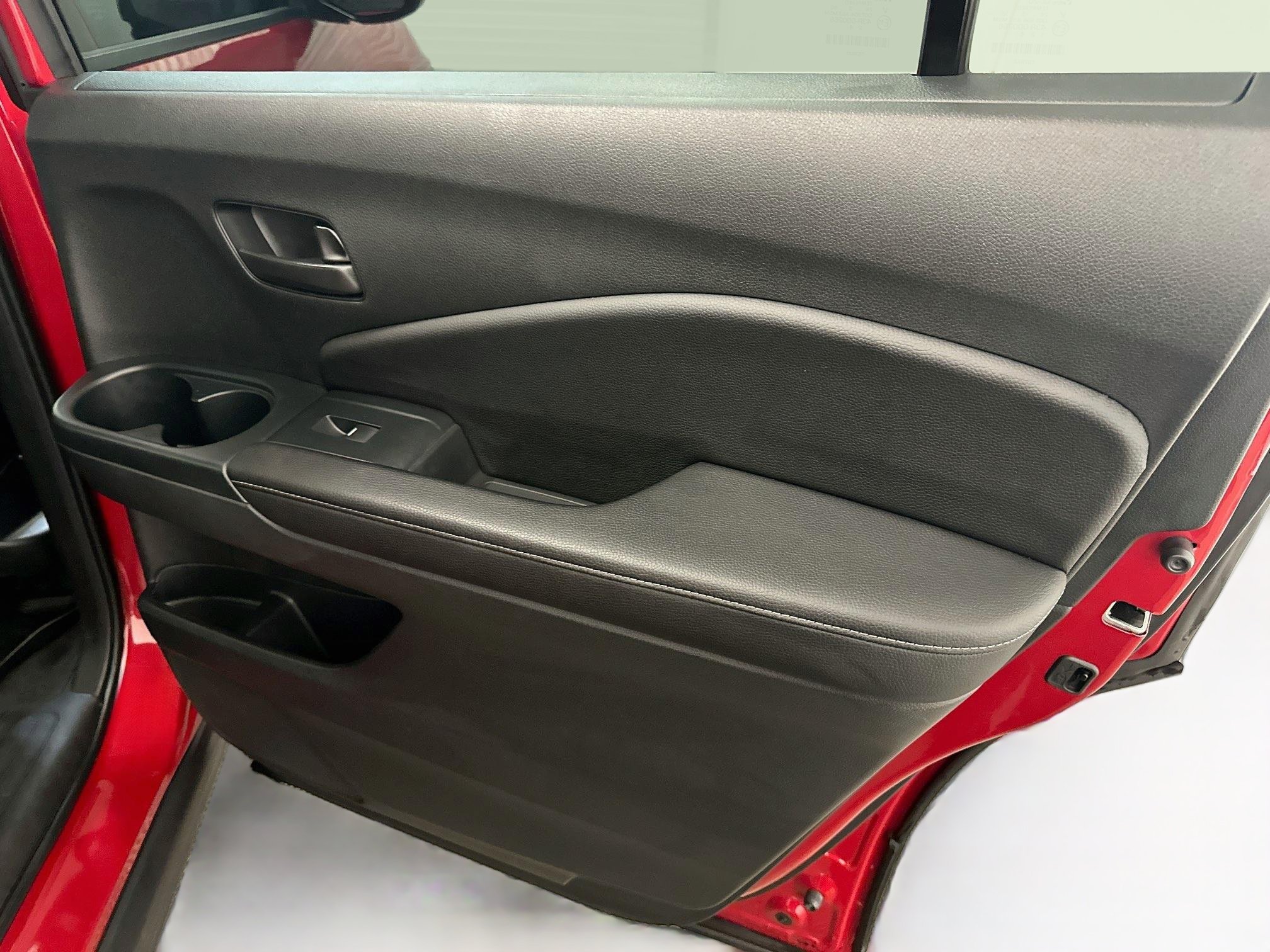 Used 2023 Honda Passport EX-L image 32