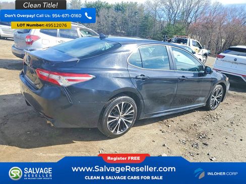 Used 2020 Toyota Camry SE FWD image 4