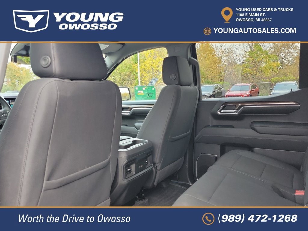 Used 2024 Chevrolet Silverado 1500 RST AWD/4WD image 32