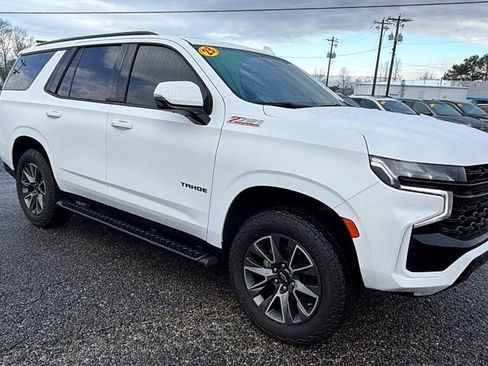 Used 2023 Chevrolet Tahoe Z71 w/ Luxury Package image 3