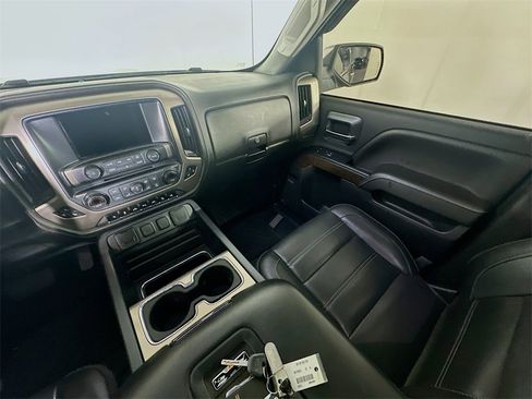 Used 2018 GMC Sierra 1500 Denali w/ Denali Ultimate Package image 11