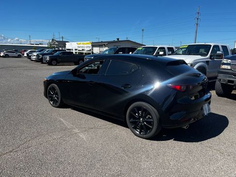 Used 2023 MAZDA MAZDA3 s FWD image 5