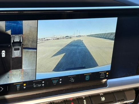 Used 2024 Chevrolet Silverado 3500 LTZ w/ LTZ Plus Package image 30