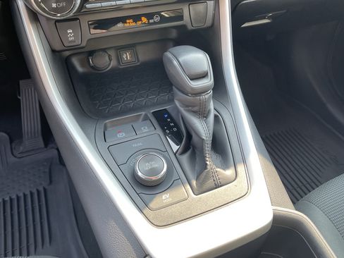 Certified 2024 Toyota RAV4 LE AWD/4WD image 21
