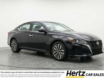 Used 2025 Nissan Altima 2.5 SV