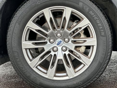 Used 2025 Ford Explorer Active w/ Active Comfort Package image 28