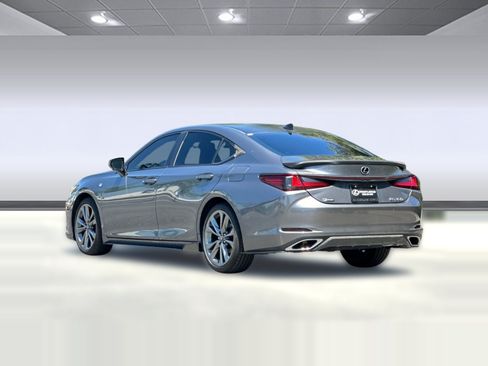 Used 2019 Lexus ES 350 F Sport w/ Accessory Package FWD image 3