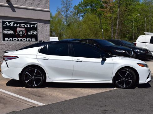 Used 2020 Toyota Camry XSE image 4