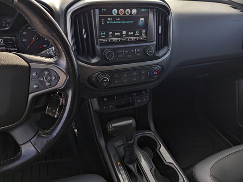 Used 2016 Chevrolet Colorado Z71 image 13