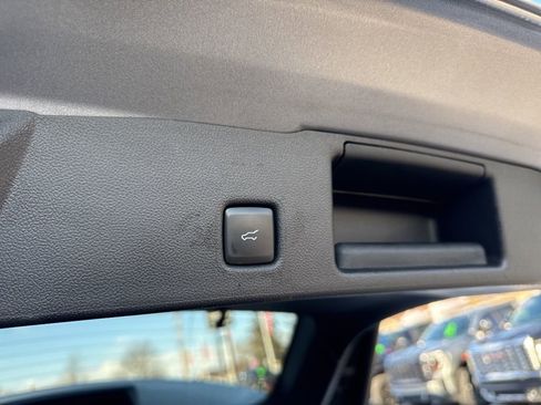 Used 2022 Ford Escape SEL image 38